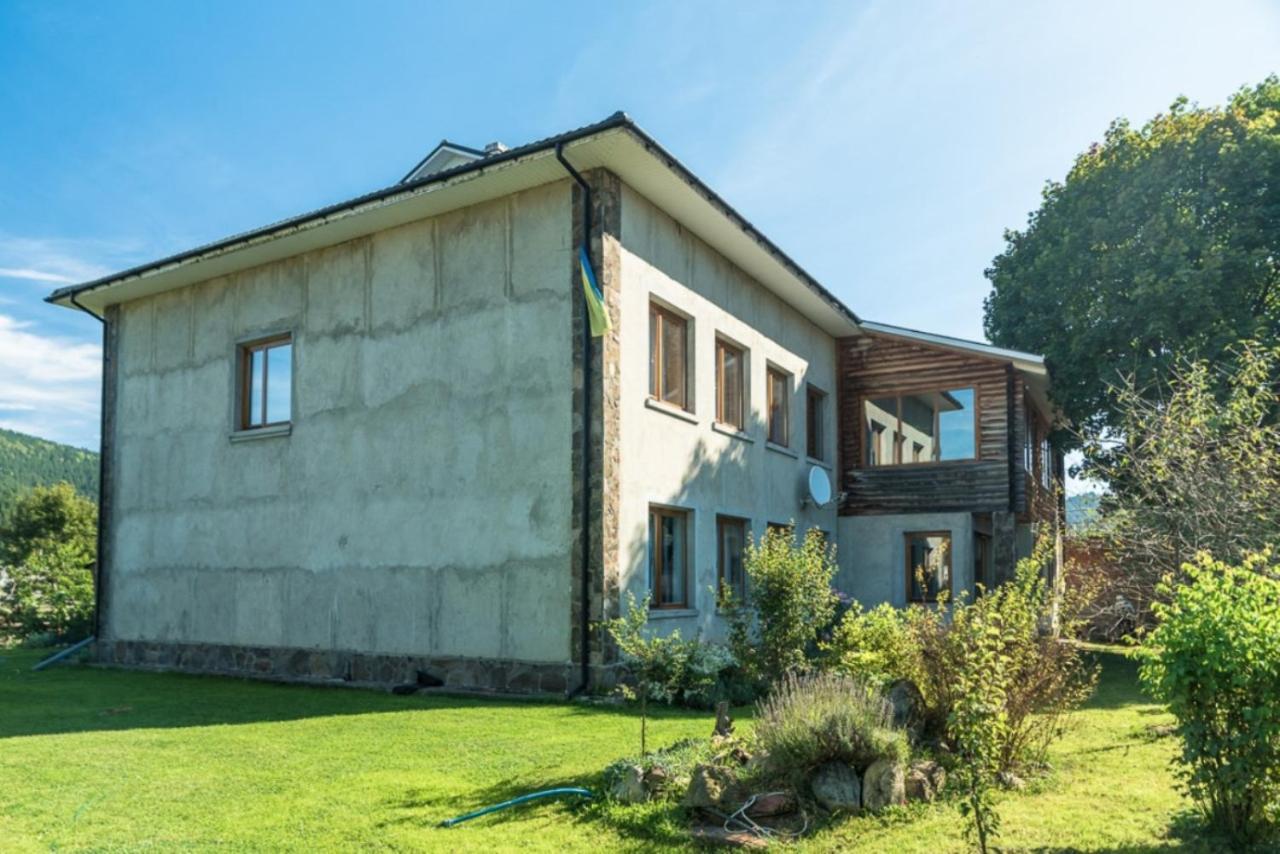 Старе Подвір'Я Verkhovyna Ngoại thất bức ảnh